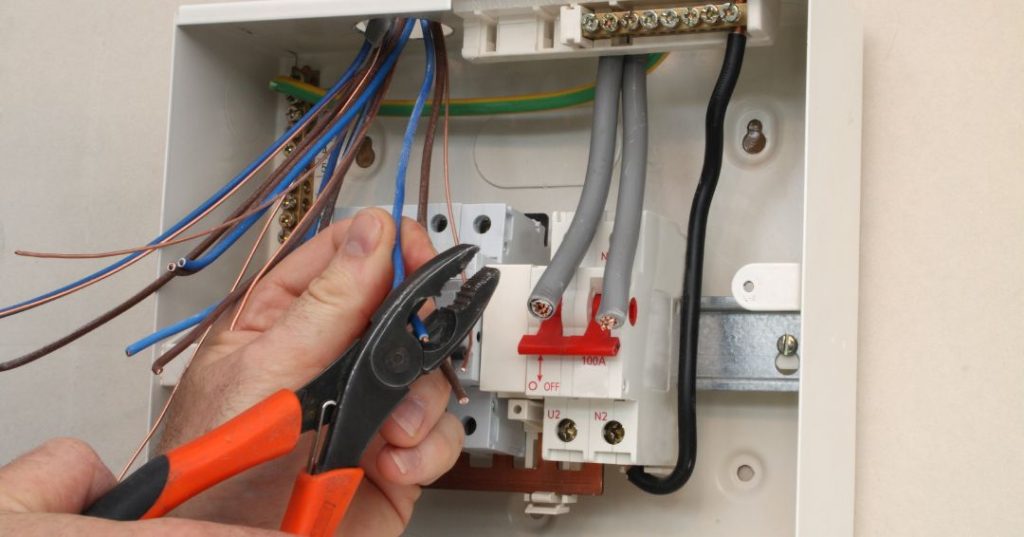 Circuitos e fiações elétricas em Gravataí